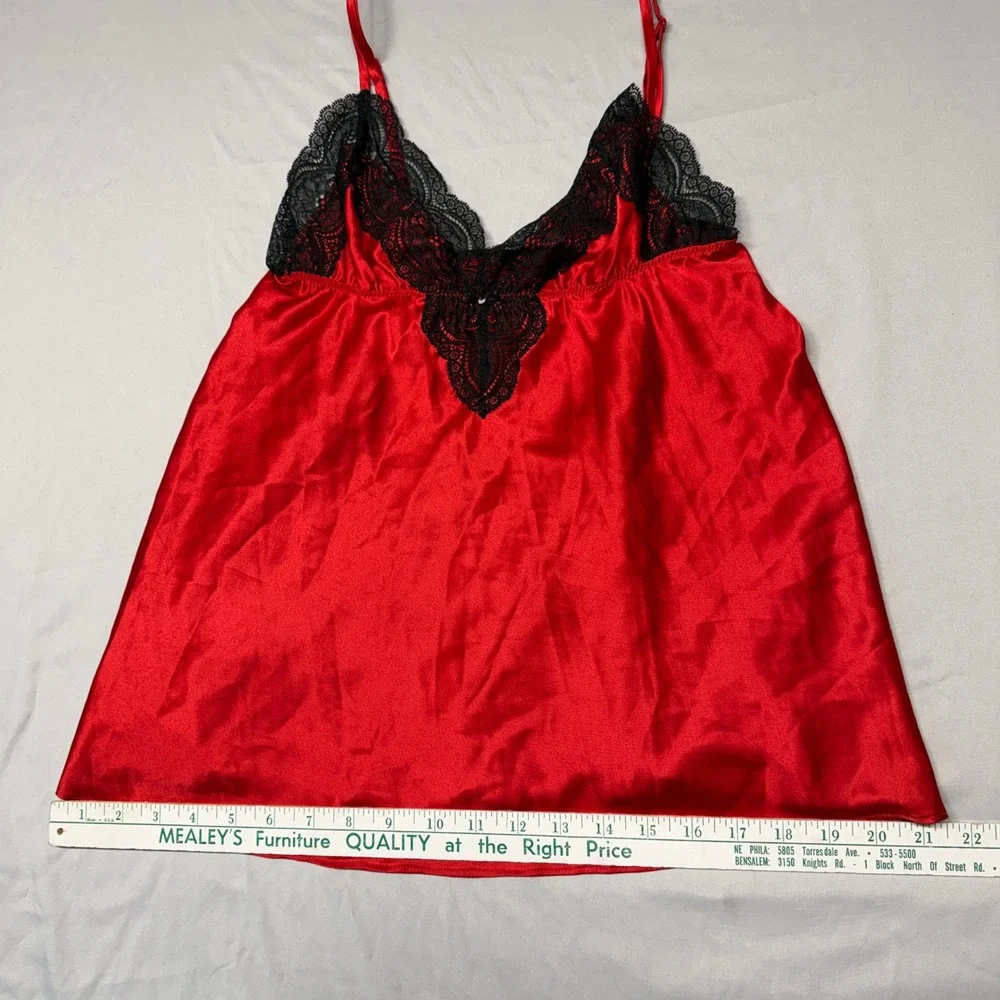 ❤️ Victoria's‎ Secret Red Satin Cami — Black Lace Trim Small Lingerie Top 🖤